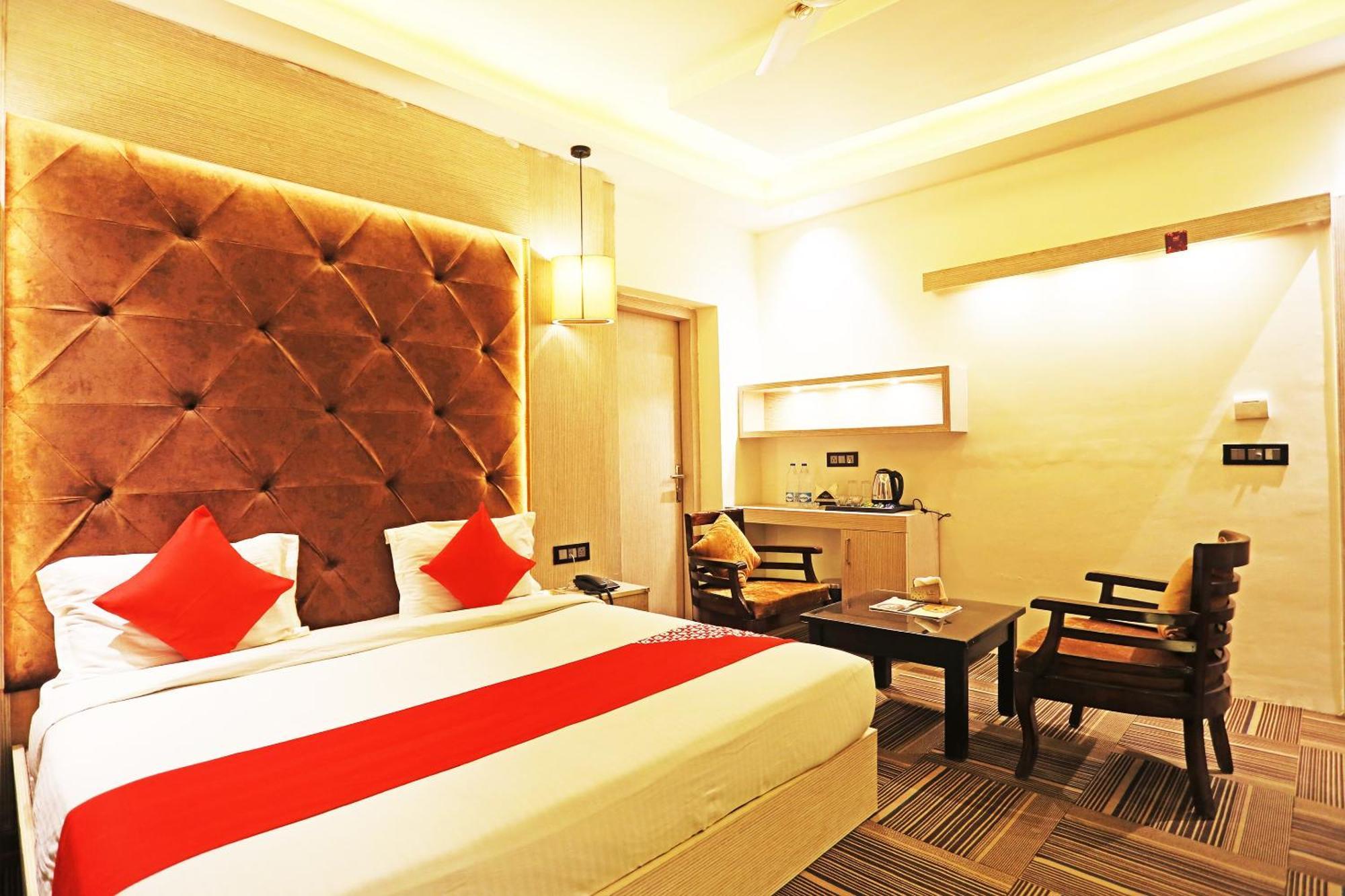 פארידבד Fabhotel Ronald Inn מראה חיצוני תמונה
